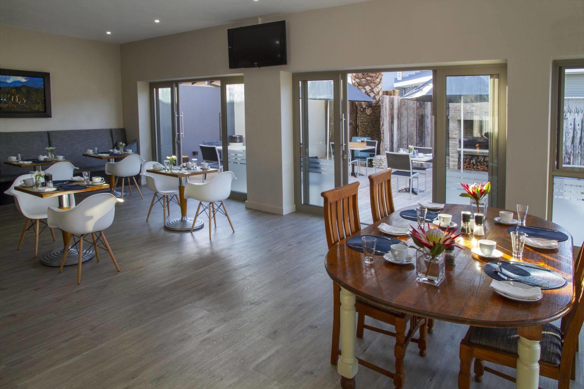 Ocean Bay Guesthouse Port Elizabeth Exteriör bild